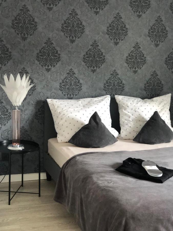 Body Kult Loft - Modernes Appartement Mit 2 Separaten Schlafzimmern اتسوكو المظهر الخارجي الصورة